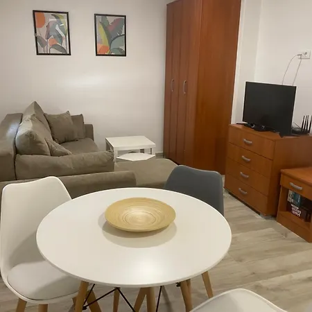 Ana One Bedroom Apartment, 1min From Old Town, Будва