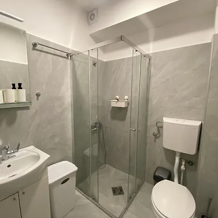 Апартаменты Ana One Bedroom Apartment, 1min From Old Town, Будва