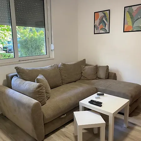 Апартаменты Ana One Bedroom Apartment, 1min From Old Town, Будва