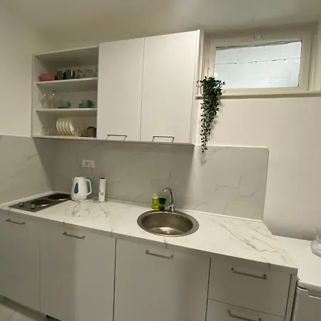 Ana One Bedroom Apartment, 1min From Old Town, Апартаменты