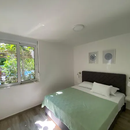 Апартаменты Ana One Bedroom Apartment, 1min From Old Town, *
